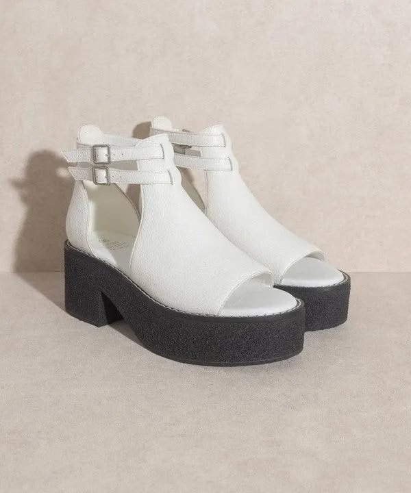 Elizabeth Platform Strapped Sandal