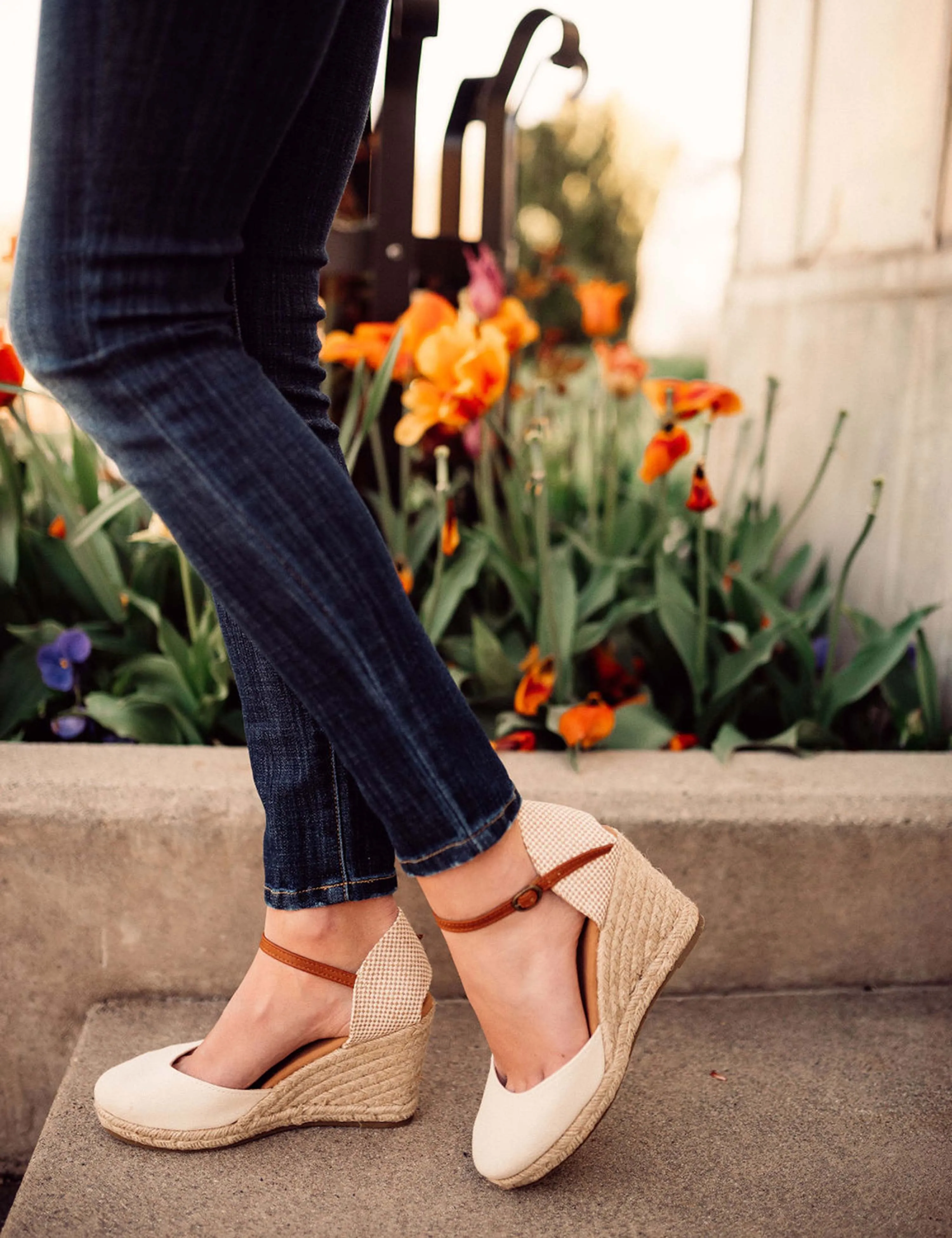 Just Take a Look Wedges