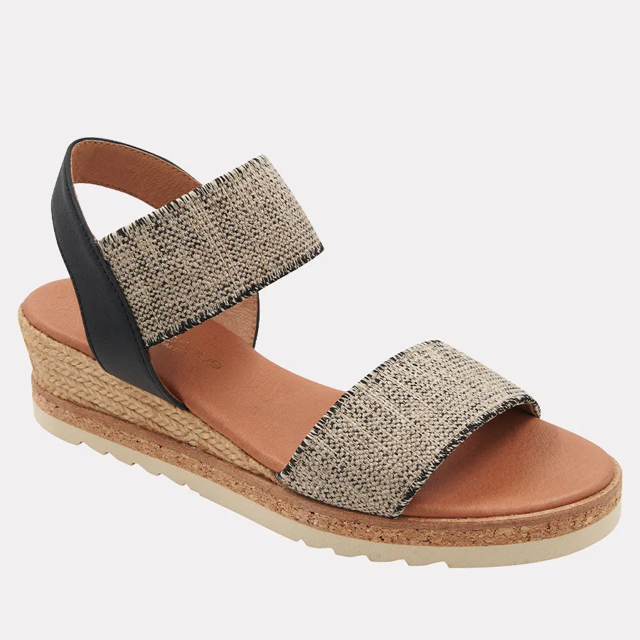 Neveah Linen Wedge