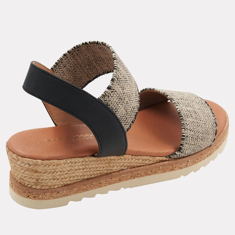 Neveah Linen Wedge