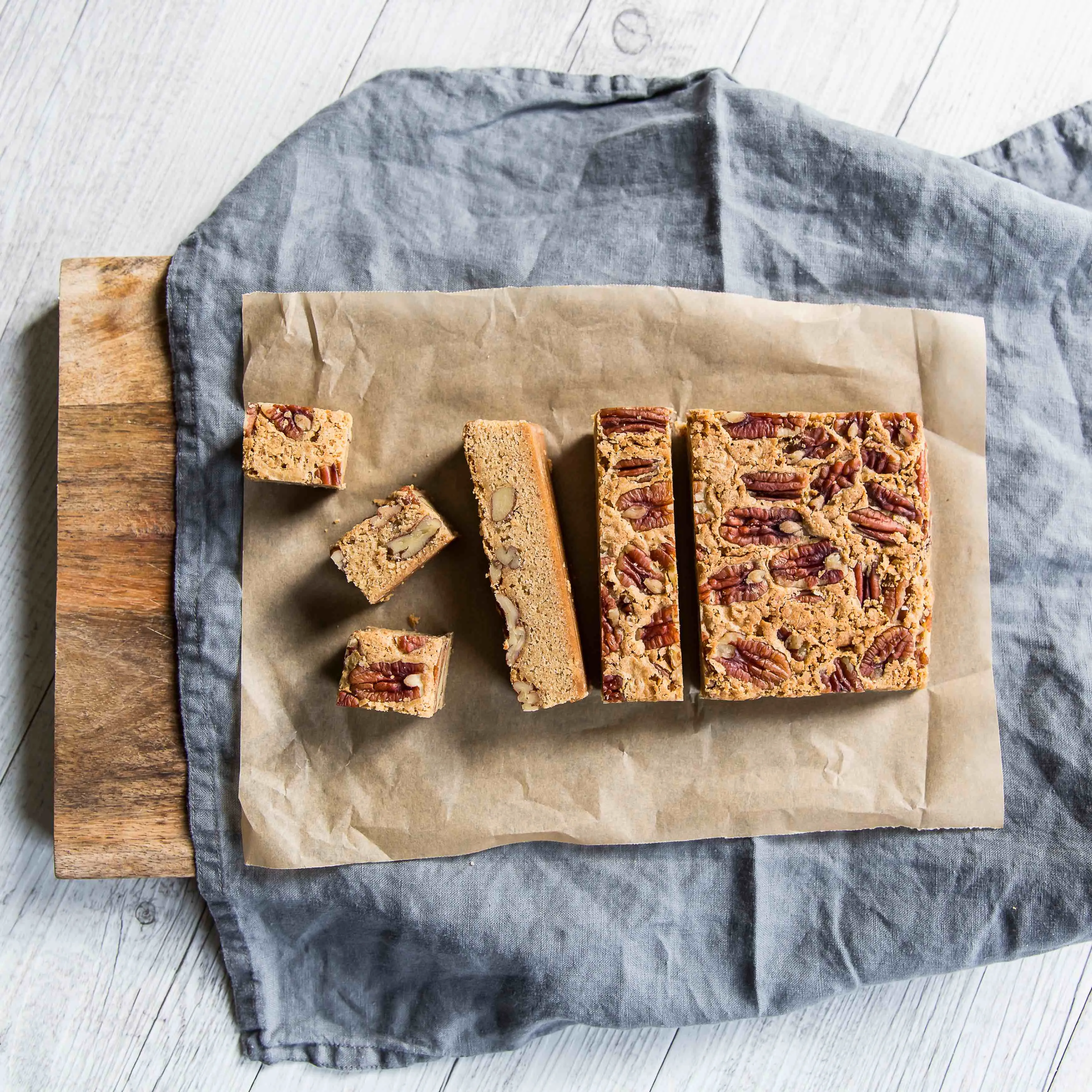 Pecan Caramel Slice