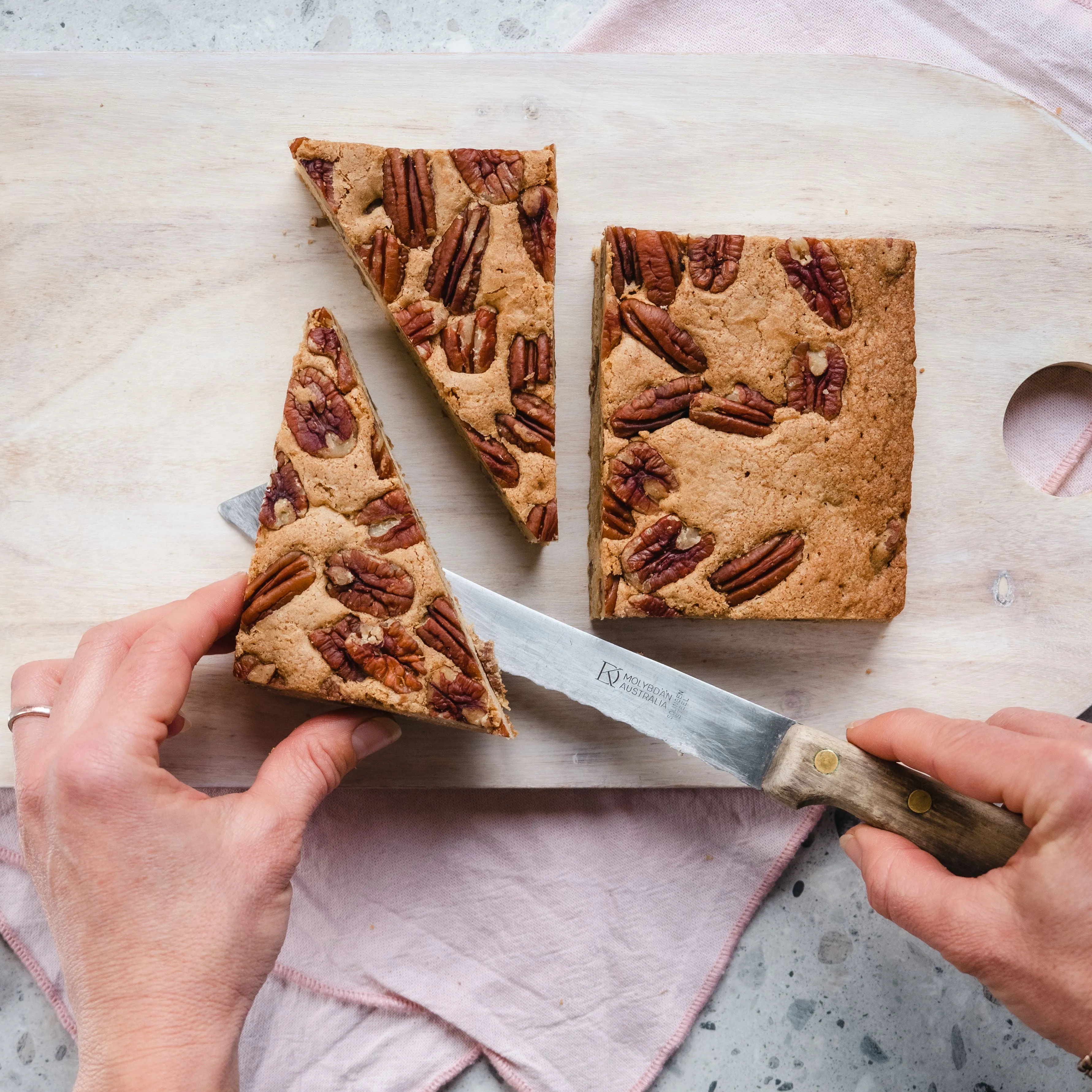 Pecan Caramel Slice