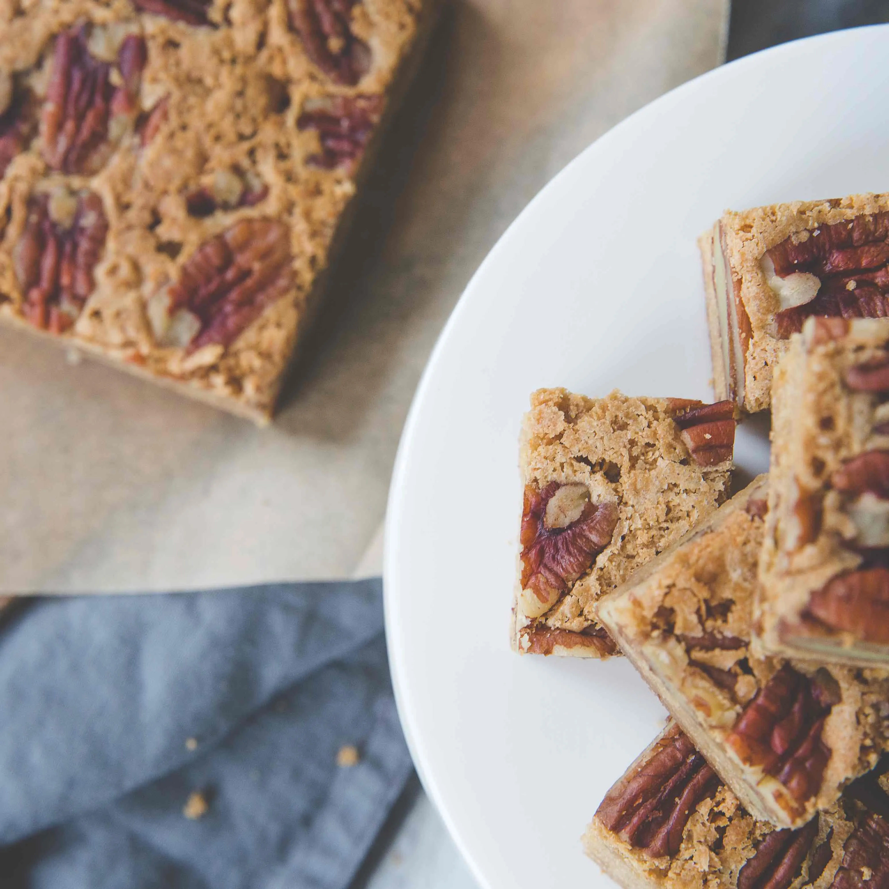 Pecan Caramel Slice