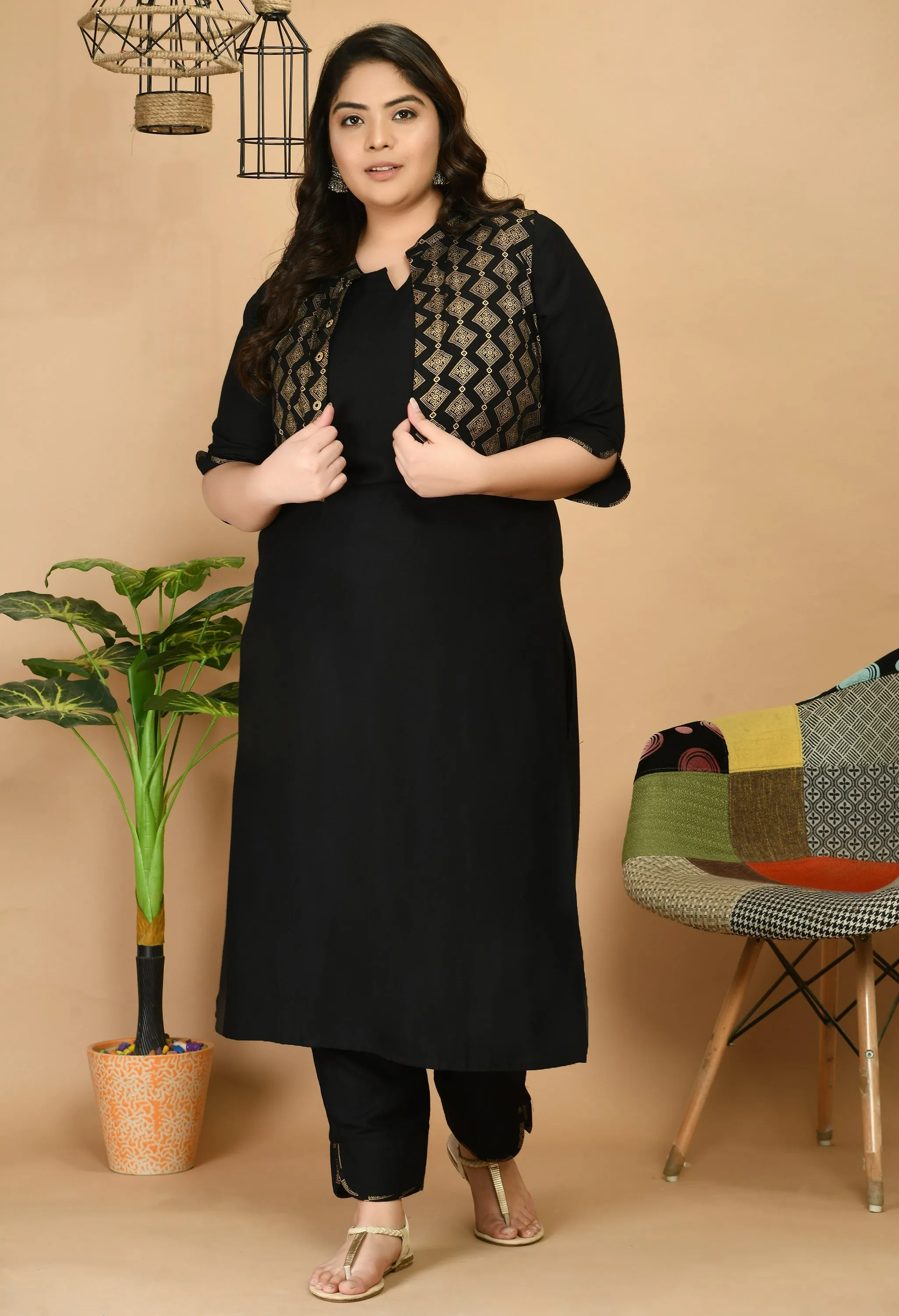 Plus Size Lustrous Gold & Black Jacket Kurta Pant Set