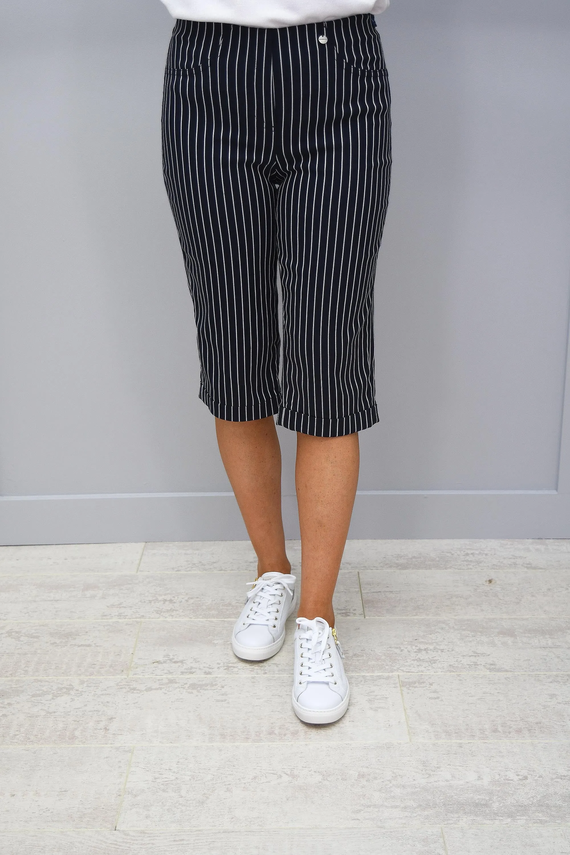 Robell Bella 05 Navy Pin Striped Short - 51625 545 69