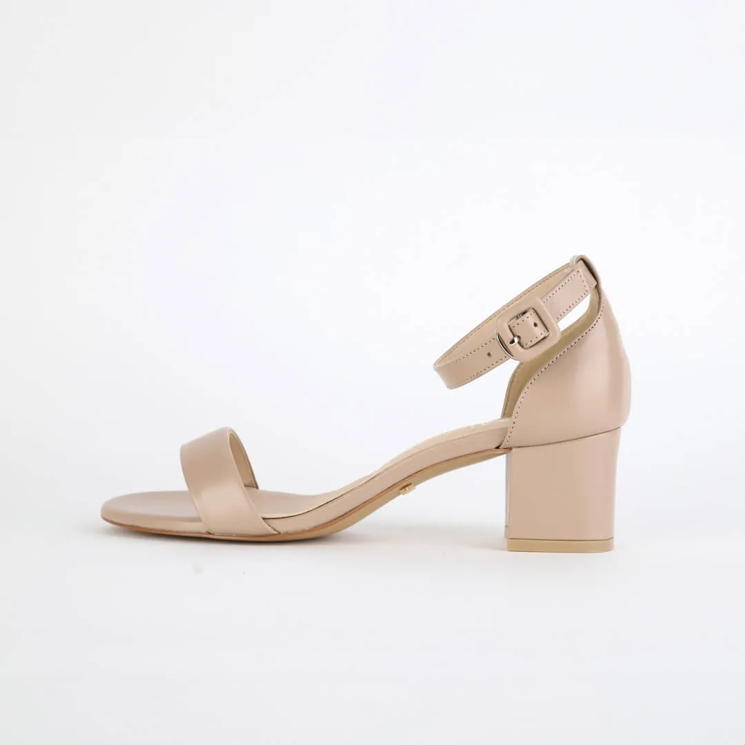 *UK size 2.5 - TIMELY - white, 5cm heels