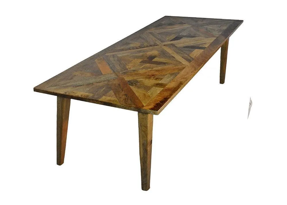 Versi Dining Table