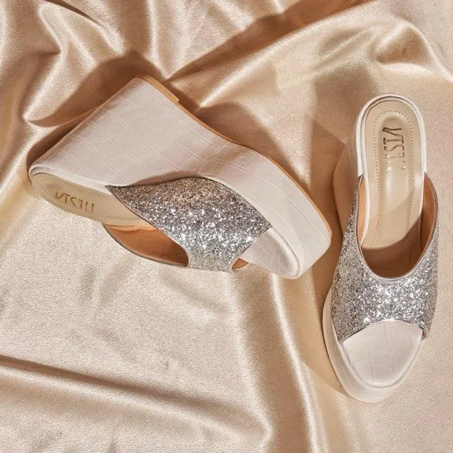 Wed in Wedge (Silver and white )