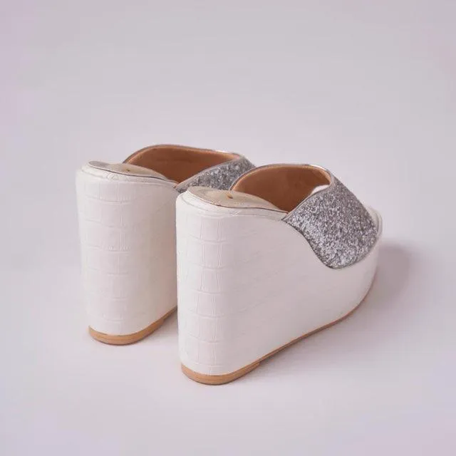 Wed in Wedge (Silver and white )