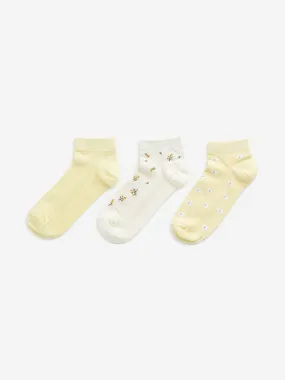 Y&F Kids Yellow Floral Printed Socks - Pack of 3